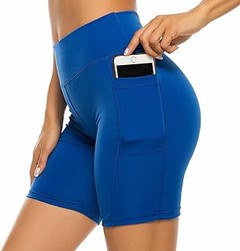 ¿Qué materiales son ideales para las mallas cortas de pádel para mujer?